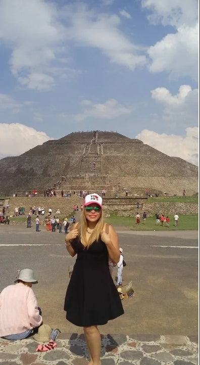 "Cultura, Gastronomía y Emprendimiento: Mi Viaje desde El Salvador hacia Reino Unido."