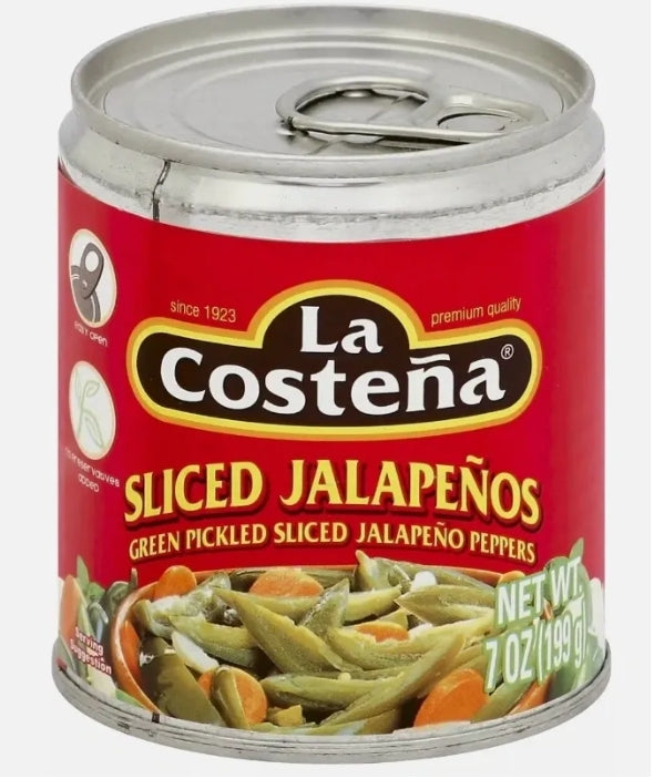 Hot jalapeño pepper sliced
